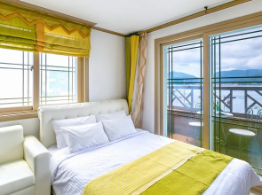 Geoje Beach Maru Pension