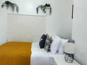 Apartment Sleeps 6 With Ensuite