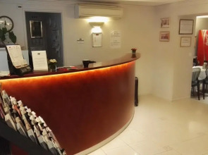 Отель Bellevue Paris Montmartre