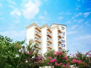 Benikea Mountain and Sea Yangyang