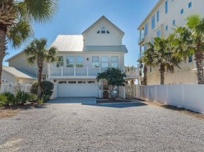 Gulf-front, Private Pool ~ Stunning Gulf Views From All Levels + Beach Setup