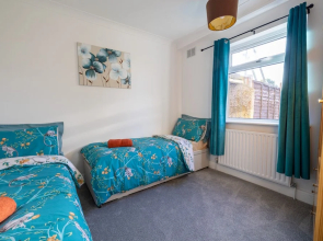Immaculate 2-bed Apartment in Dartford