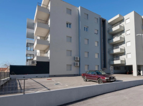 Awesome Apartment in Makarska With Wifi and 1 Bedrooms