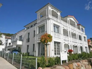 Villa Annika - Ferienwohnung 10 mit Westbalkon