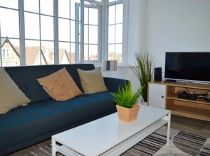 5 Bedroom Apartment in Walking Distance to City Centre