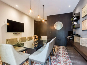 AR 218 Hotel by ULIV