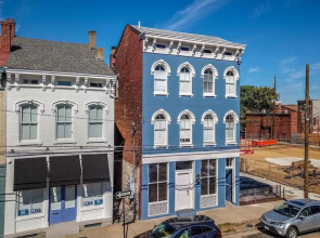 Heart of Mainstrasse Suites