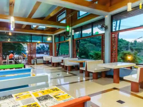 Baan Tonpai Koh Larn