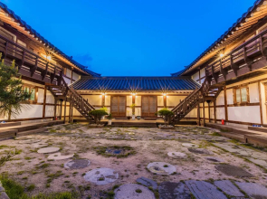 Gyeongju West Namsan Hanok Pension