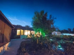Pelican Lake Guesthouse