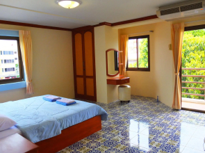 Chillaxing by Yokmanee Private Apartment