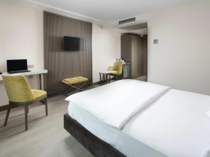 Sinema Hotel