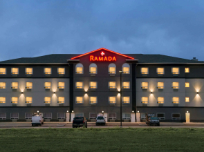 Ramada by Wyndham Drayton Valley