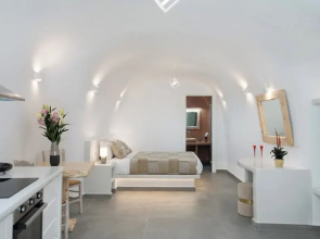 Yiota Collection  4 Suites & 4 Prive Jacuzzi