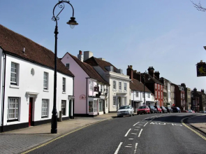 Fareham Point Apartment