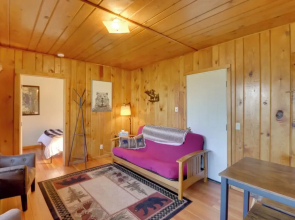 Lakeside Cabin w/ Beach ~ 14 Mi to Ski Area!