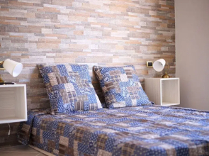 Vegan B&B Cherry Room