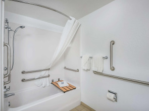 Americas Best Value Inn East Peoria