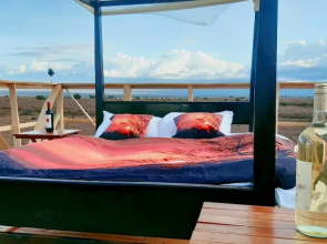 Amanya Sunset Star Bed Masai Mara