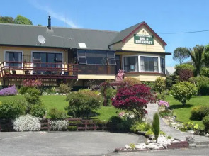 Golden Coast Bed  Breakfast