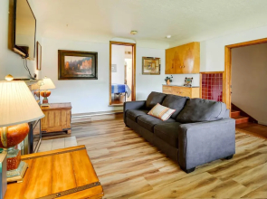 Spacious Wyoming Retreat: Fishing & Hunting