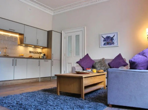 Kirk View Luxury Apartment