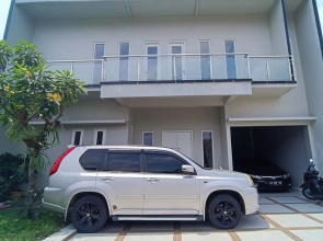 OYO 93885 D'harjo Guesthouse
