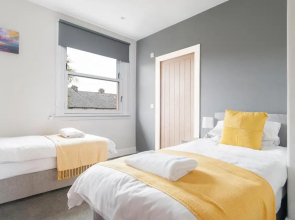 Dalkeith Three Bed Two Bath Apartment