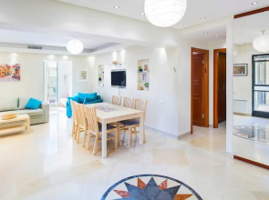 Elegant And Inviting - Greekgerman Colony