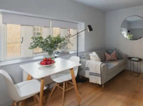St Catherine s Hospital - Superior Apartment