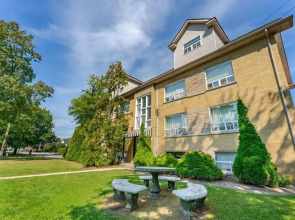 Private 2bdrm Unit With Ensuite Laundry - U5A