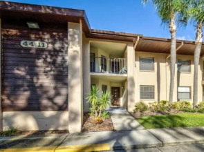4411 Shorewalk 15 min to Beach and 5 mins to IMG