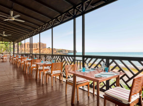 Shangri-La Barr Al Jissah Resort & Spa — Al Waha