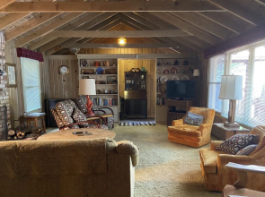 Hale Lani 16 2 Bedroom Cabin by Redawning