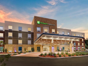 Holiday Inn Express & Suites Oakhurst - Yosemite Park Area by IHG