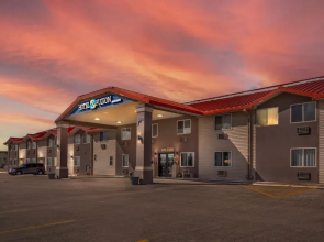 Hotel Fuzion Inn & Suites