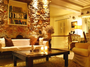 Tholaria Boutique Hotel