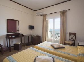 Methoni Beach Hotel