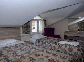 Sarimese Hotel