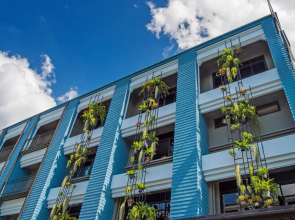 Amity Poshtel - Hostel