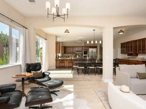 Casa Sancerre by Avantstay - Hilltop Estate w Breathtaking Views, Pool & Hot Tub
