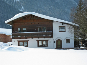 Apartment in Pettneu Near St. Anton Ski Slopes