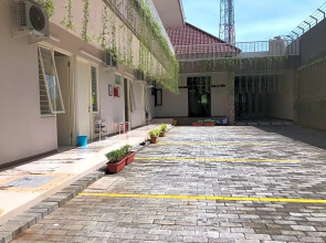 OYO Life 3093 Kost Bale Teduh