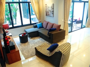 Kamala Regent 2 bedrooms Pool Access Apartment