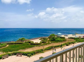 Sea and sun Views 2bd Apt Marsalforn Gozo