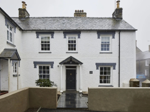Major House