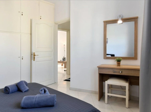 Two Bedroom House - Paroikia Central