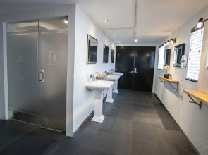 Posh South Beach Hostel