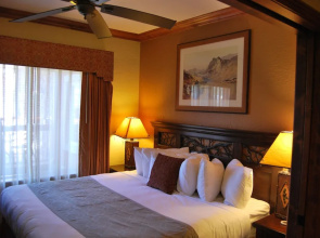White Pines Studio at Westgate - Vista