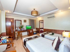 Eden Garden II Hotel